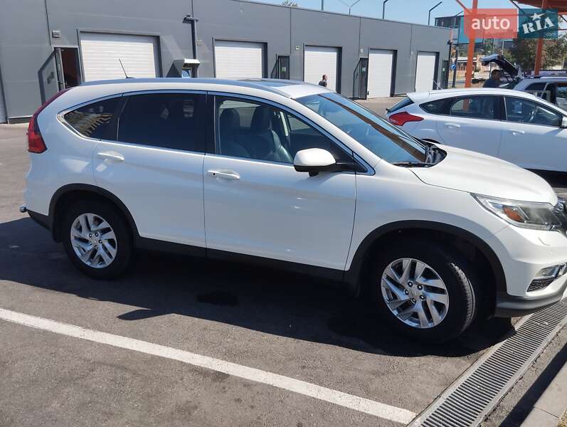 Внедорожник / Кроссовер Honda CR-V 2016 в Харькове