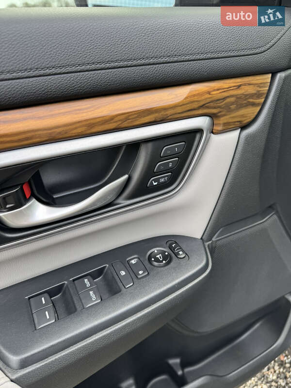 Внедорожник / Кроссовер Honda CR-V 2017 в Николаеве фото 15 Внедорожник / Кроссовер Honda CR-V 2017 в Николаеве