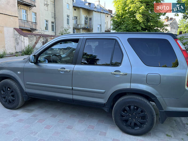 Внедорожник / Кроссовер Honda CR-V 2005 в Львове