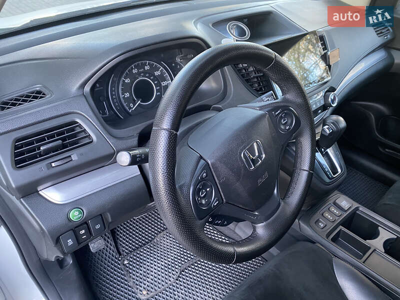 Внедорожник / Кроссовер Honda CR-V 2015 в Тернополе