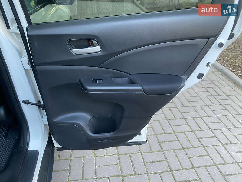 Внедорожник / Кроссовер Honda CR-V 2015 в Тернополе