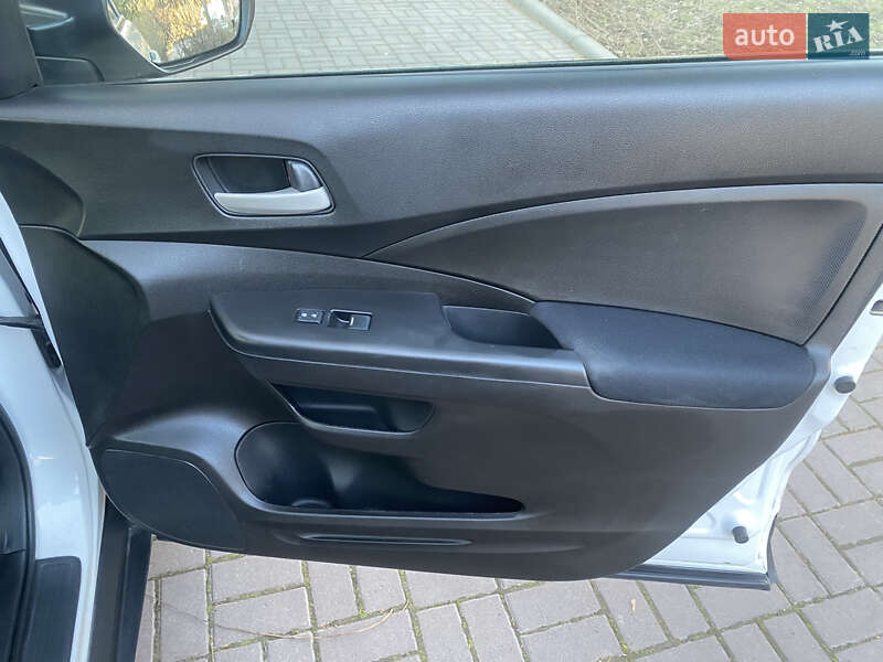 Внедорожник / Кроссовер Honda CR-V 2015 в Тернополе