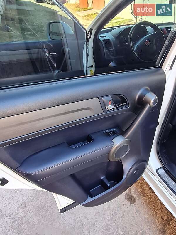 Внедорожник / Кроссовер Honda CR-V 2011 в Тернополе