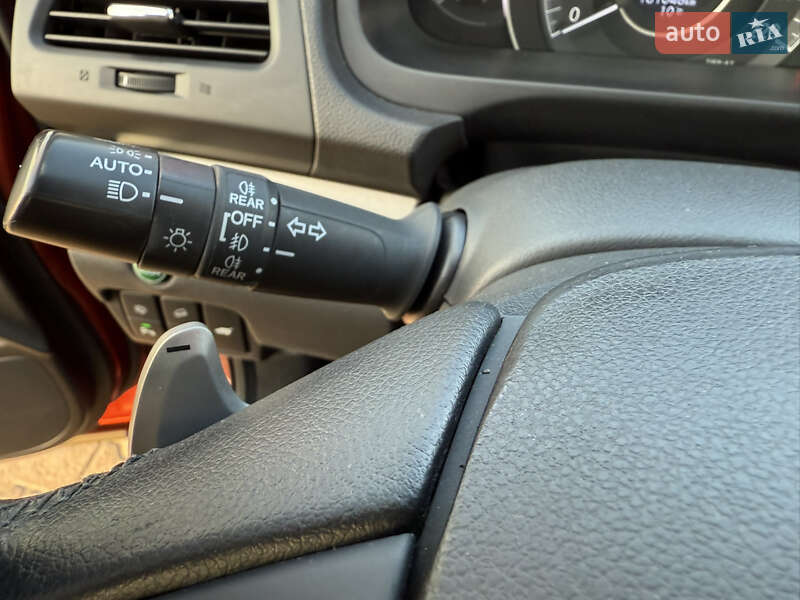 Позашляховик / Кросовер Honda CR-V 2014 в Житомирі