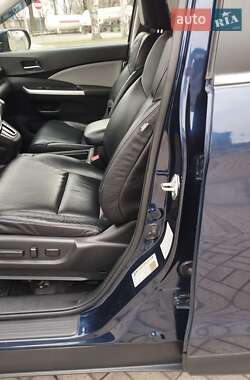 Внедорожник / Кроссовер Honda CR-V 2015 в 