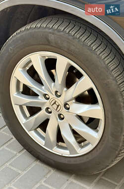 Позашляховик / Кросовер Honda CR-V 2011 в 