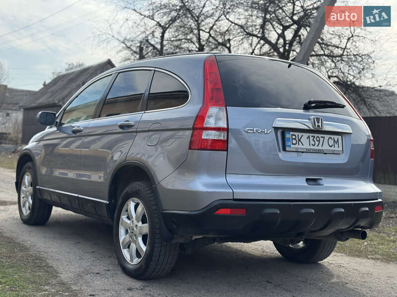 Позашляховик / Кросовер Honda CR-V 2007 в Рівному