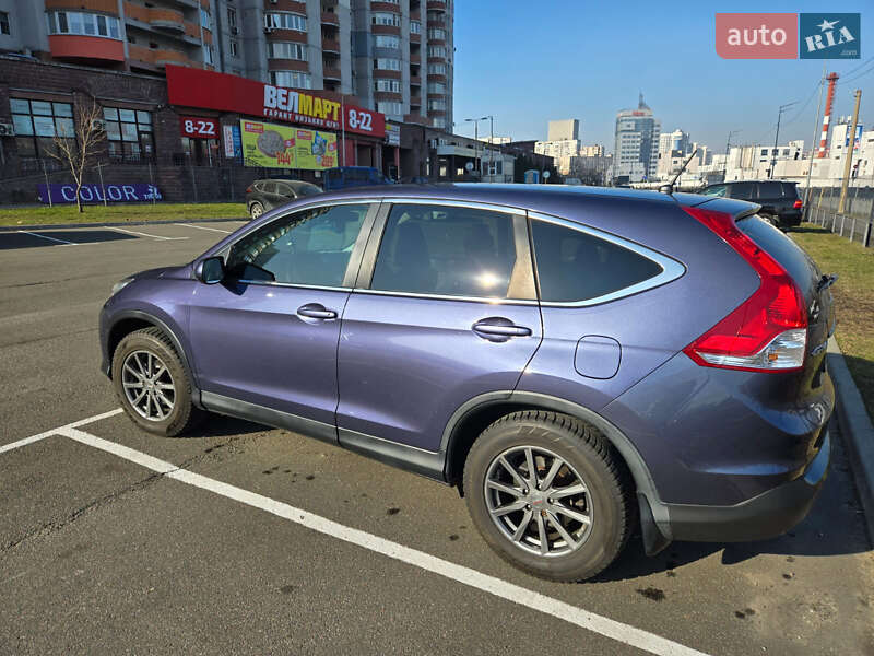 Внедорожник / Кроссовер Honda CR-V 2012 в Киеве
