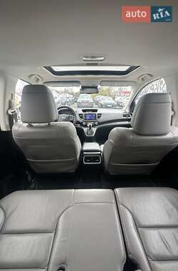 Позашляховик / Кросовер Honda CR-V 2015 в 