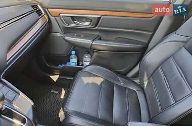 Позашляховик / Кросовер Honda CR-V 2017 в 