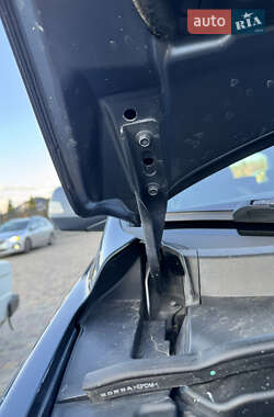 Внедорожник / Кроссовер Honda CR-V 2010 в 