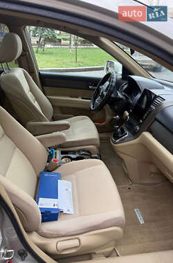 Позашляховик / Кросовер Honda CR-V 2007 в 