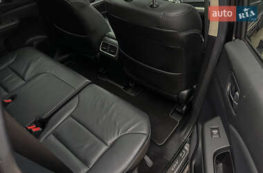 Позашляховик / Кросовер Honda CR-V 2016 в 