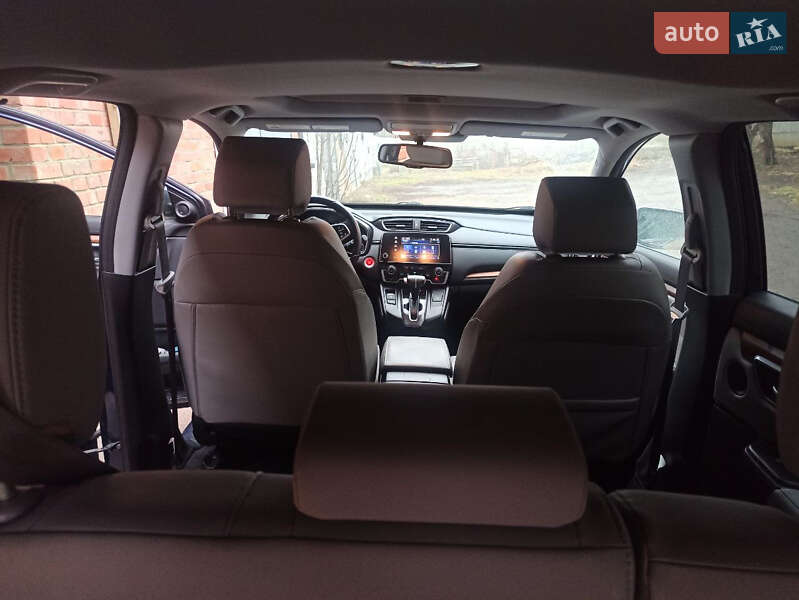 Позашляховик / Кросовер Honda CR-V 2017 в Здолбуніві