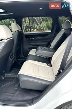 Позашляховик / Кросовер Honda CR-V 2022 в 