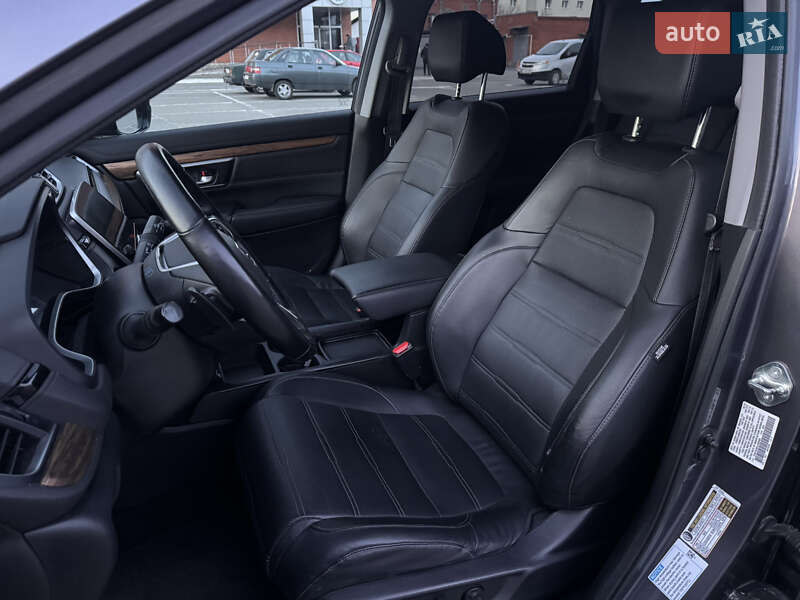 Внедорожник / Кроссовер Honda CR-V 2020 в Киеве