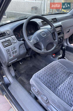 Внедорожник / Кроссовер Honda CR-V 2000 в 