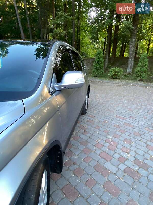 Внедорожник / Кроссовер Honda CR-V 2007 в Дрогобыче