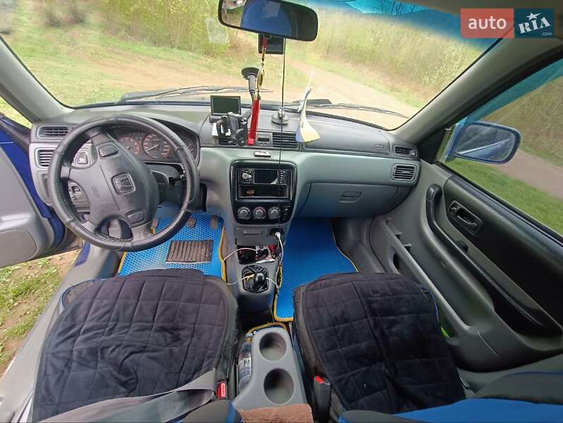 Позашляховик / Кросовер Honda CR-V 1998 в Ужгороді