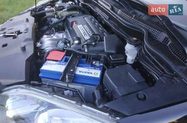 Позашляховик / Кросовер Honda CR-V 2011 в 