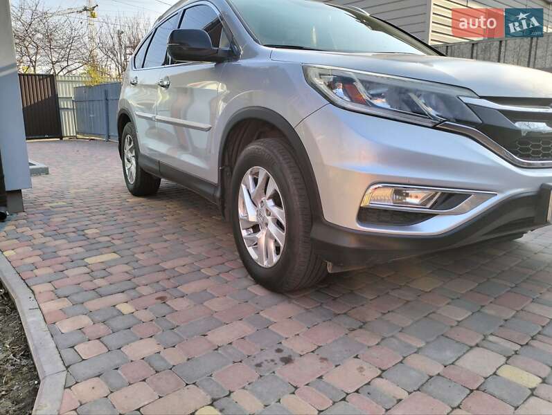 Позашляховик / Кросовер Honda CR-V 2015 в Полтаві