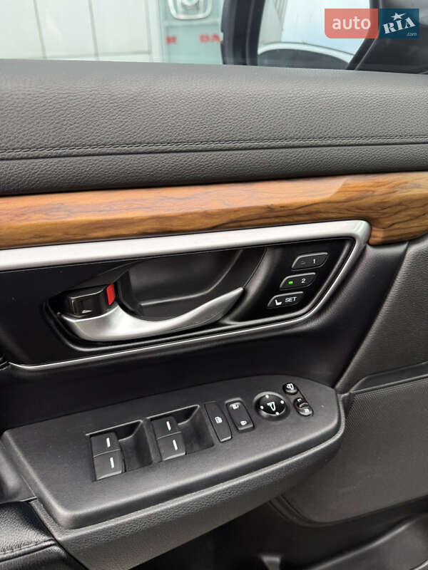 Внедорожник / Кроссовер Honda CR-V 2018 в Днепре