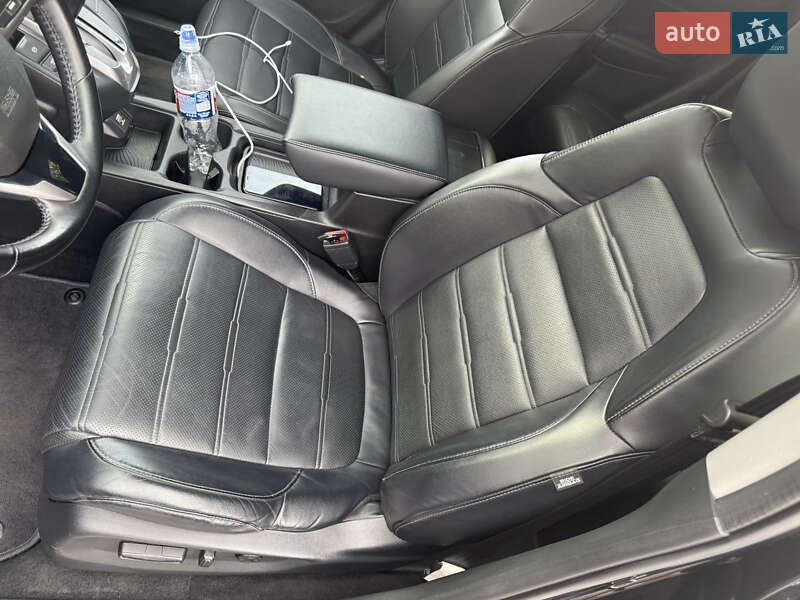 Внедорожник / Кроссовер Honda CR-V 2018 в Днепре