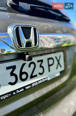 Внедорожник / Кроссовер Honda CR-V 2008 в 