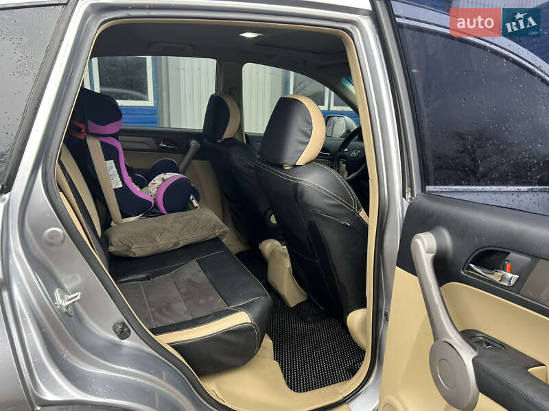 Внедорожник / Кроссовер Honda CR-V 2007 в Черкассах