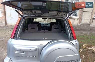 Позашляховик / Кросовер Honda CR-V 2001 в 