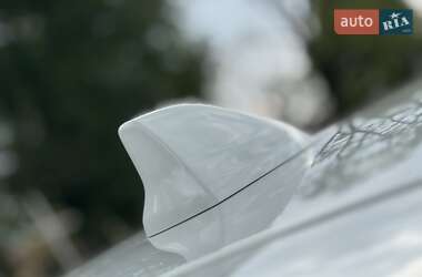 Внедорожник / Кроссовер Honda CR-V 2015 в 
