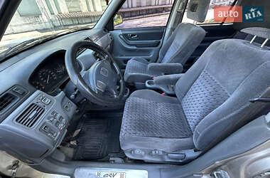 Внедорожник / Кроссовер Honda CR-V 2001 в 
