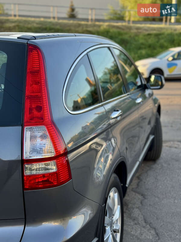 Позашляховик / Кросовер Honda CR-V 2010 в Полтаві