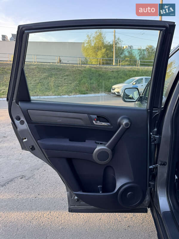 Позашляховик / Кросовер Honda CR-V 2010 в Полтаві
