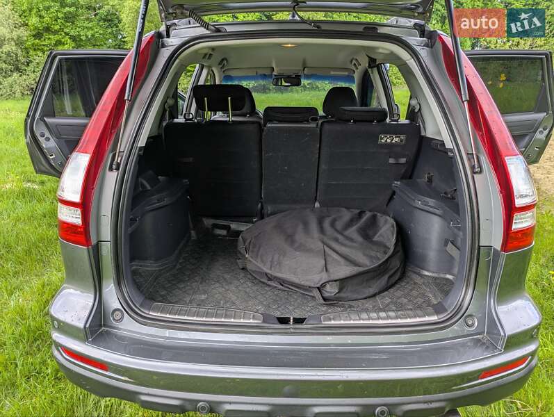 Внедорожник / Кроссовер Honda CR-V 2011 в Стрые