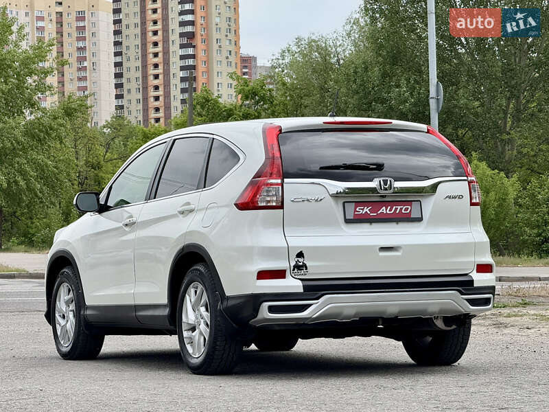Позашляховик / Кросовер Honda CR-V 2015 в Києві