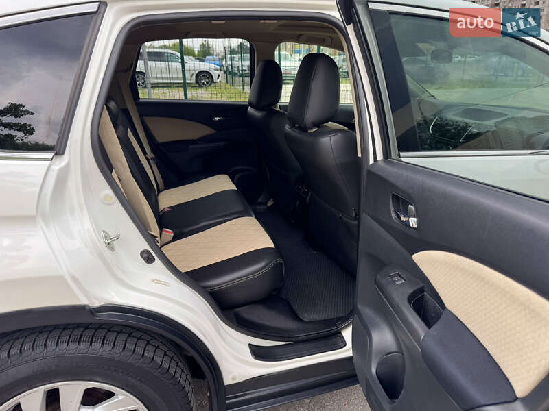 Позашляховик / Кросовер Honda CR-V 2015 в Києві