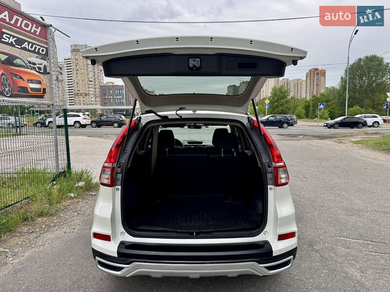Позашляховик / Кросовер Honda CR-V 2015 в Києві