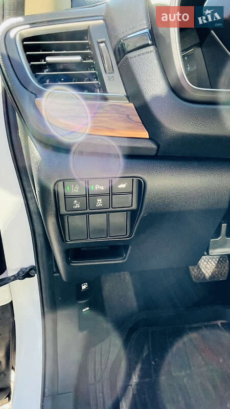 Позашляховик / Кросовер Honda CR-V 2021 в Києві