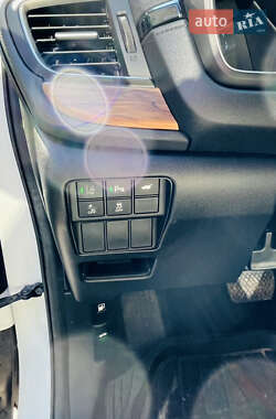 Внедорожник / Кроссовер Honda CR-V 2021 в 