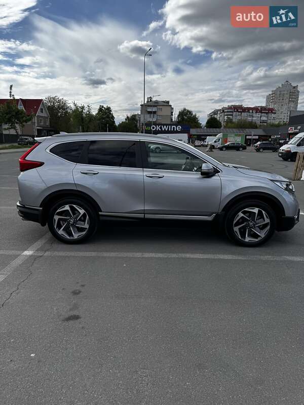 Позашляховик / Кросовер Honda CR-V 2018 в Броварах