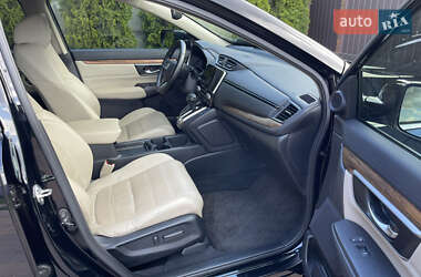 Внедорожник / Кроссовер Honda CR-V 2017 в Киеве