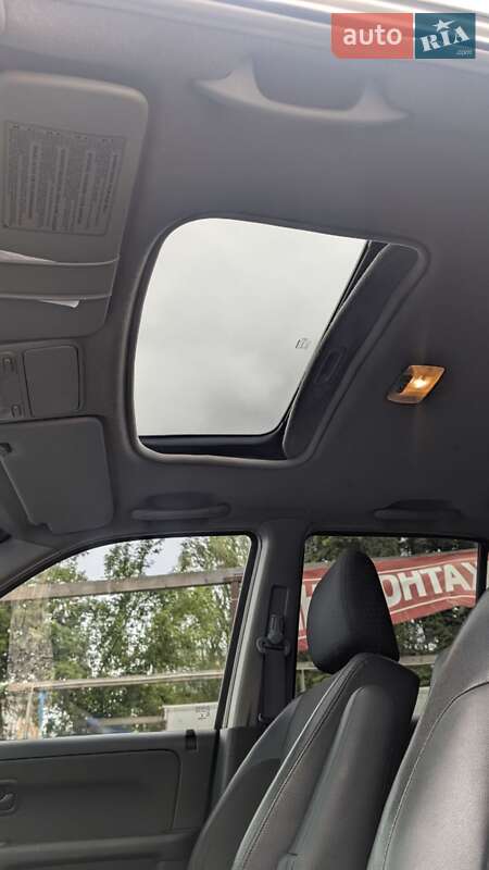Внедорожник / Кроссовер Honda CR-V 2003 в Ивано-Франковске