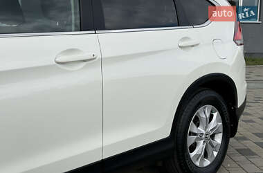 Позашляховик / Кросовер Honda CR-V 2014 в 