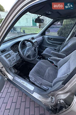 Внедорожник / Кроссовер Honda CR-V 2001 в 