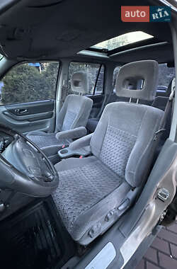 Внедорожник / Кроссовер Honda CR-V 2001 в 