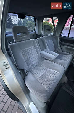 Внедорожник / Кроссовер Honda CR-V 2001 в 