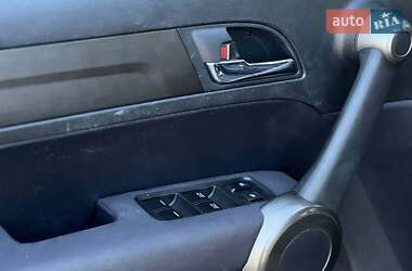 Позашляховик / Кросовер Honda CR-V 2010 в 