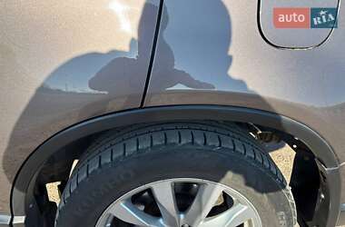 Внедорожник / Кроссовер Honda CR-V 2010 в 