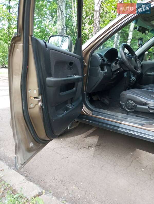 Внедорожник / Кроссовер Honda CR-V 2003 в Кривом Роге